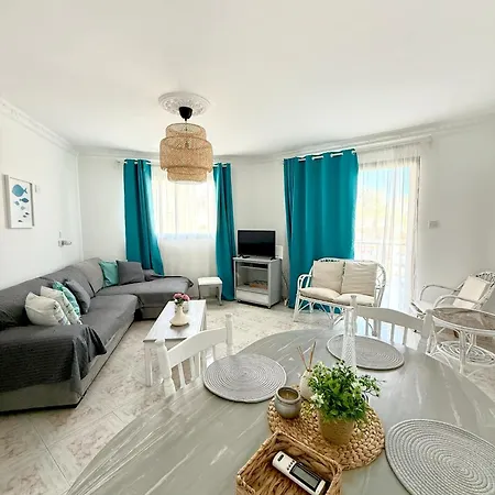 Irenes Apartment Larnaca Exterior photo